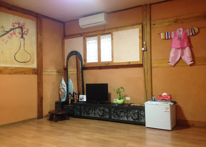 Haemil Hanok Гостевой дом