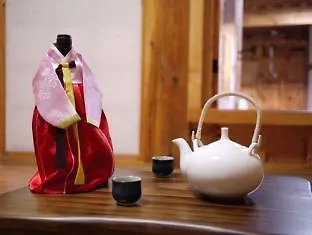 Гостевой дом Haemil Hanok Сеул