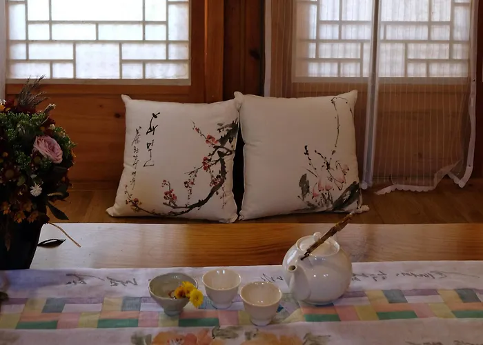 Haemil Hanok Гостевой дом 2*